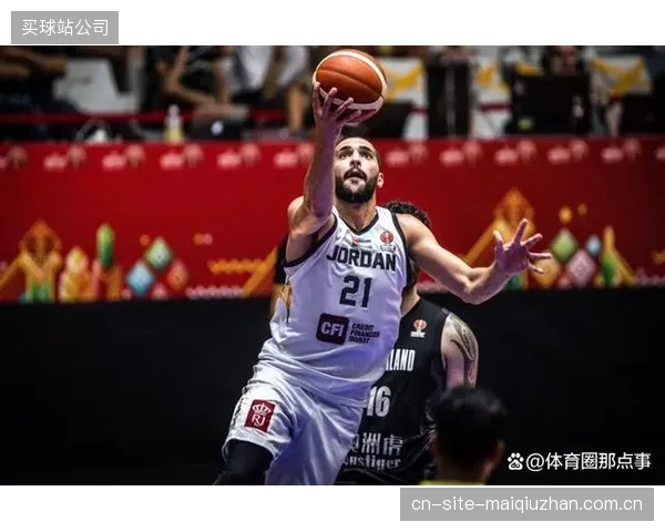 北美夏日高温将是约旦队的严峻考验，球队需提前进行专项耐热训练以避免比赛末段体能崩溃。